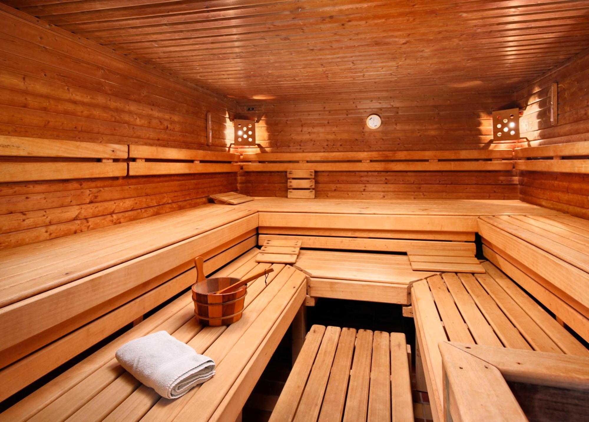 Knaus Campingpark Hennesee ميشيده المظهر الخارجي الصورة