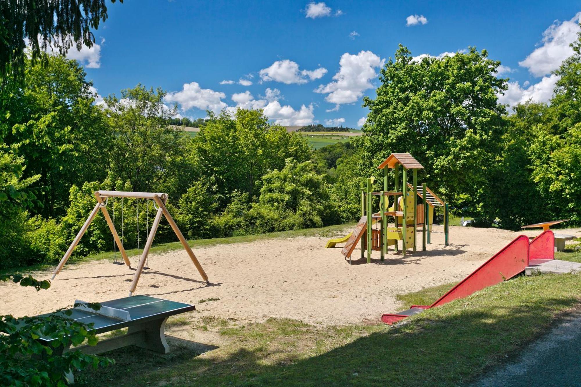 Knaus Campingpark Hennesee ميشيده المظهر الخارجي الصورة